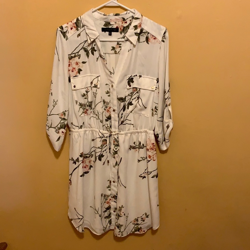 Dynamite 3/4 sleeve drawstring dress